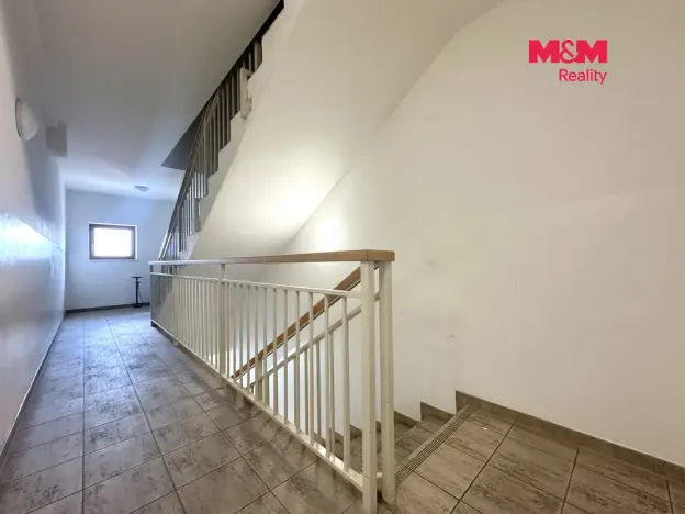 Prodej bytu 3+kk, Veleň - Mírovice, Polní, 75 m2