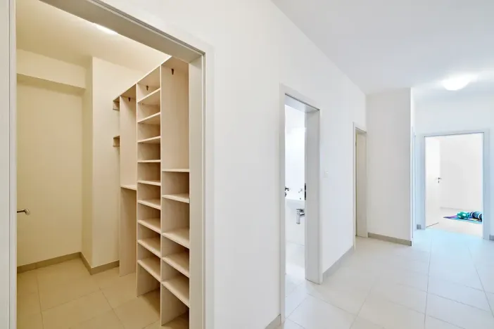 Pronájem bytu 3+kk, Praha - Karlín, U Mlýnského kanálu, 82 m2