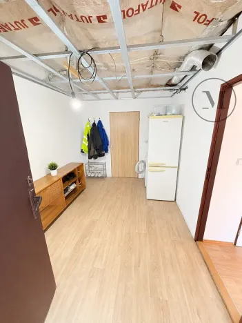Pronájem bytu 1+kk, Netolice, Mírové Náměstí, 21 m2