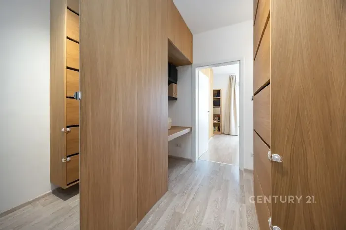 Pronájem bytu 2+kk, Praha - Hrdlořezy, Učňovská, 51 m2