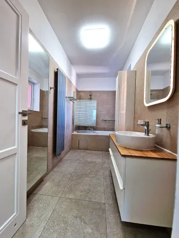 Prodej bytu 3+1, Brno, Tržní, 90 m2