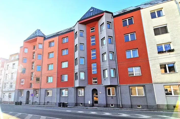 Prodej bytu 3+1, Brno, Tržní, 90 m2