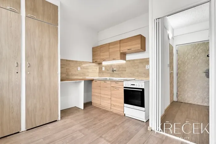 Pronájem bytu 1+1, Třebíč, Zahraničního odboje, 33 m2