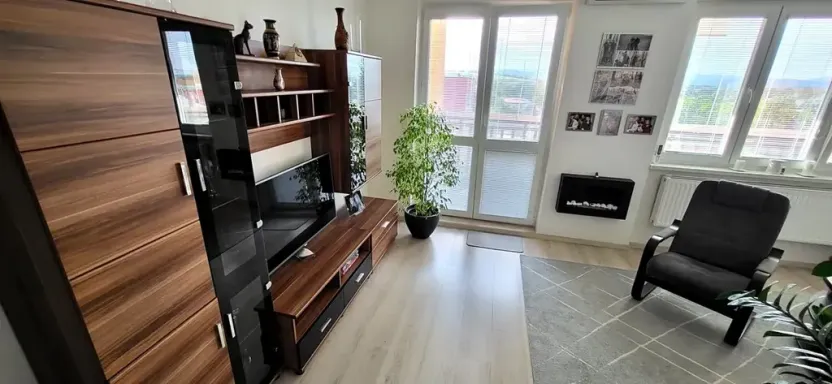Pronájem bytu 3+1, Kunín, 90 m2