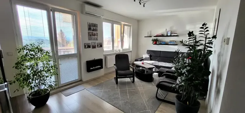 Pronájem bytu 3+1, Kunín, 90 m2
