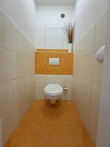 Pronájem bytu 2+kk, Praha - Černý Most, Vašátkova, 43 m2