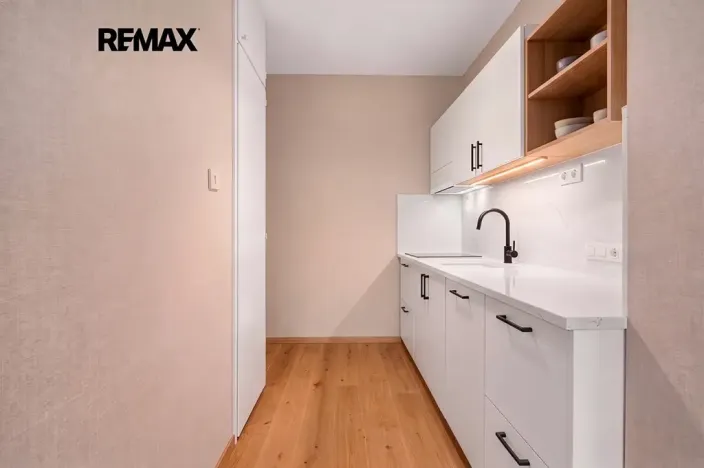 Prodej bytu 2+kk, Praha - Kamýk, Machuldova, 42 m2