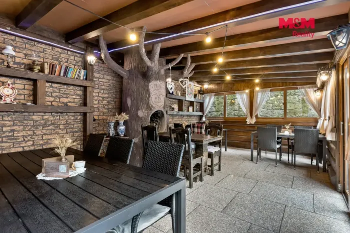 Prodej restaurace, Jablonec nad Nisou, Raisova, 889 m2