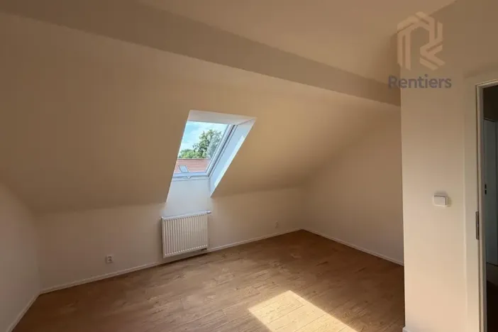 Prodej rodinného domu, Rostoklaty, 137 m2