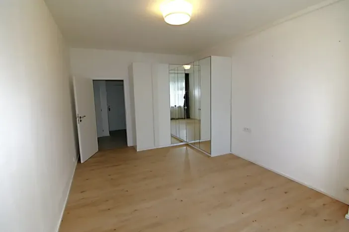 Pronájem bytu 2+kk, Praha - Karlín, Pobřežní, 58 m2