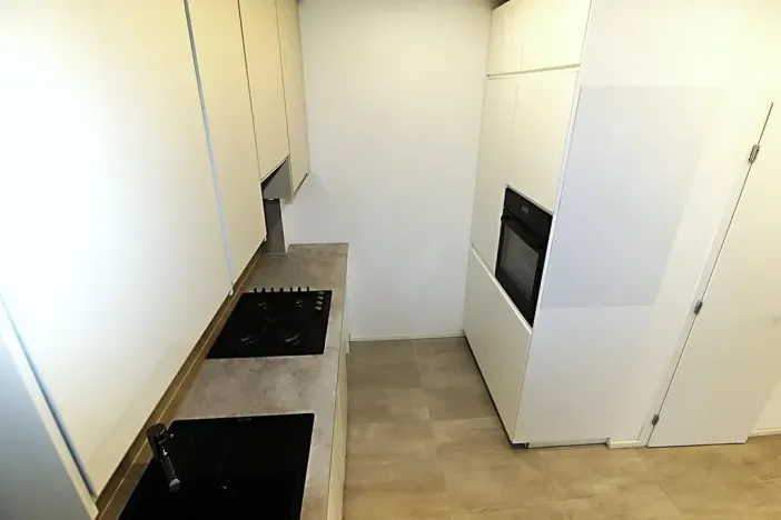 Pronájem bytu 2+kk, Praha - Karlín, Pobřežní, 58 m2