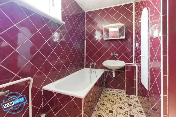 Prodej vícegeneračního domu, Karlovice, 234 m2