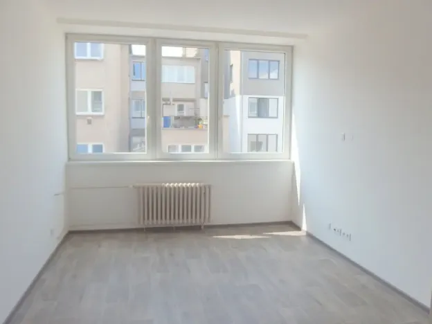 Pronájem bytu 2+kk, Zlín, Zarámí, 42 m2