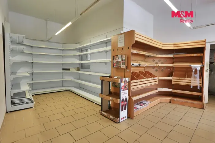 Pronájem obchodního prostoru, Český Těšín, náměstí ČSA, 110 m2