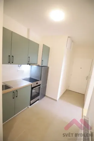 Pronájem bytu 1+kk, Praha - Vršovice, Slovinská, 29 m2