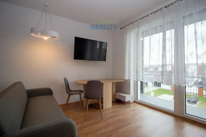 Pronájem bytu 1+kk, Brandýs nad Labem-Stará Boleslav, Hlavenecká, 36 m2