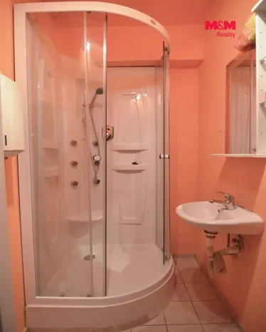 Pronájem kanceláře, Praha - Vysočany, Pod pekárnami, 61 m2