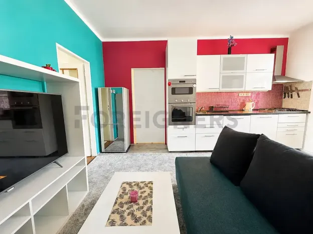 Pronájem bytu 2+kk, Hradec Králové, Střelecká, 52 m2