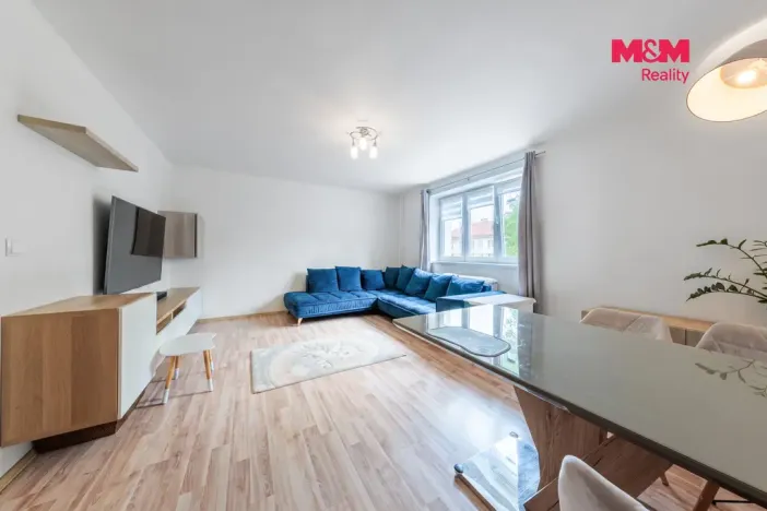 Prodej bytu 2+1, Ostrov, Luční, 57 m2