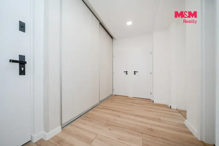 Prodej bytu 2+kk, Ostrava - Poruba, Havlíčkovo náměstí, 42 m2