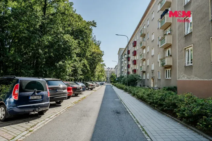 Prodej bytu 2+kk, Ostrava - Poruba, Havlíčkovo náměstí, 42 m2