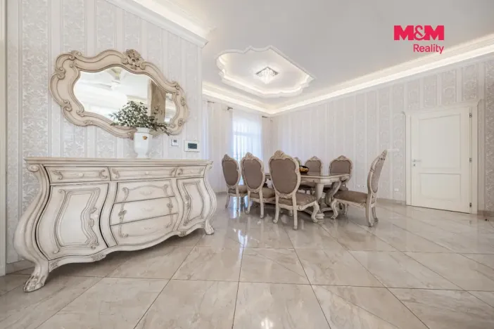 Prodej obchodního prostoru, Šestajovice, U Váhy, 356 m2