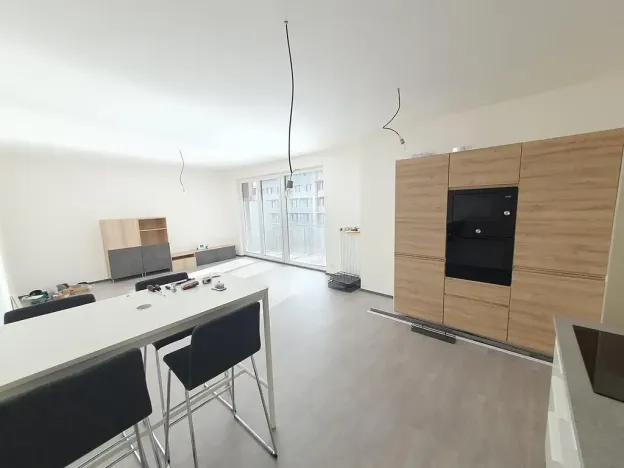 Pronájem bytu 1+kk, Praha - Vysočany, Pod Harfou, 45 m2