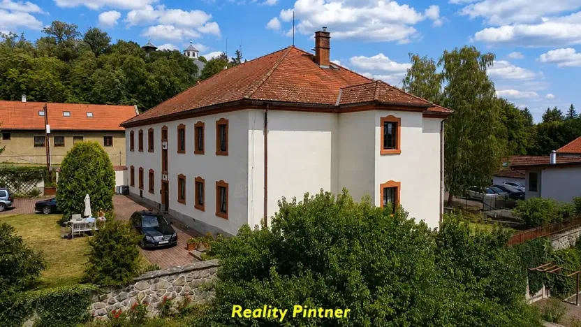 Prodej ubytování, Slapy, 680 m2