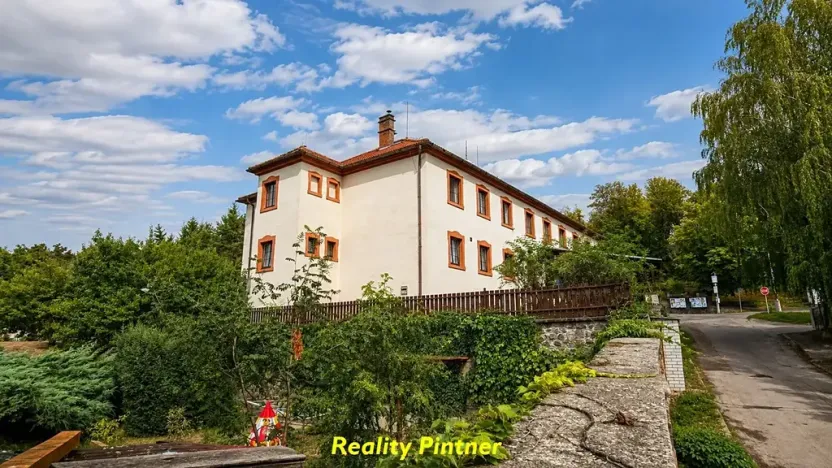Prodej ubytování, Slapy, 680 m2