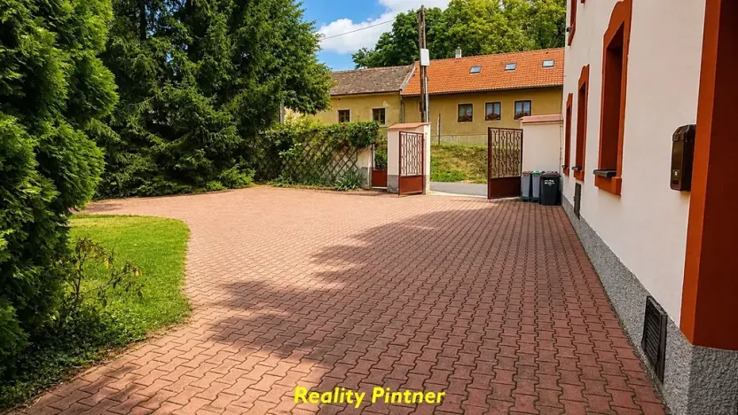 Prodej ubytování, Slapy, 680 m2