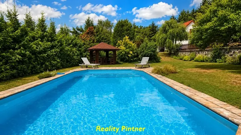 Prodej ubytování, Slapy, 680 m2