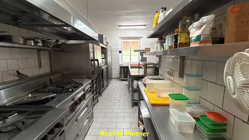 Prodej ubytování, Slapy, 680 m2