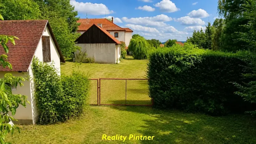 Prodej ubytování, Slapy, 680 m2
