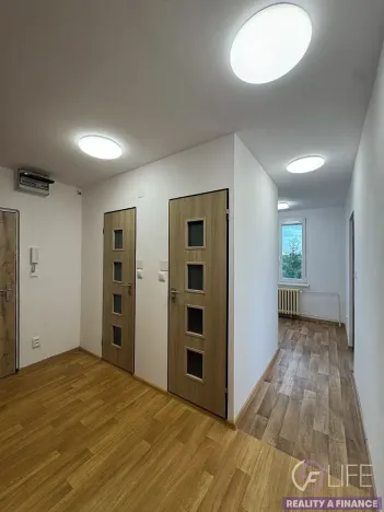 Pronájem bytu 2+1, Vrchlabí, Družstevní, 56 m2