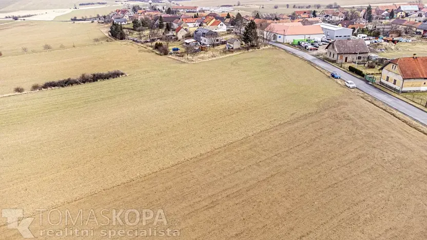Prodej pozemku pro bydlení, Chlustina, 3708 m2
