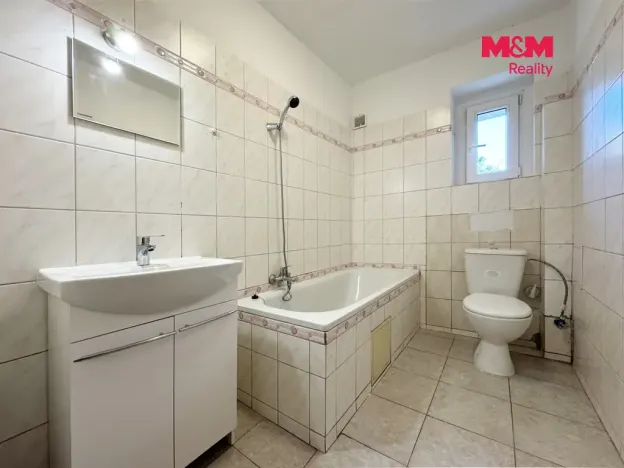 Pronájem bytu 2+1, Karlovy Vary - Stará Role, Nerudova, 50 m2