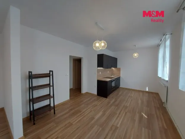 Pronájem bytu 2+kk, Humpolec, Nerudova, 33 m2