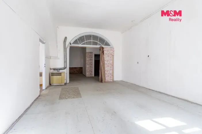 Prodej obchodního prostoru, Jihlava, Čajkovského, 108 m2