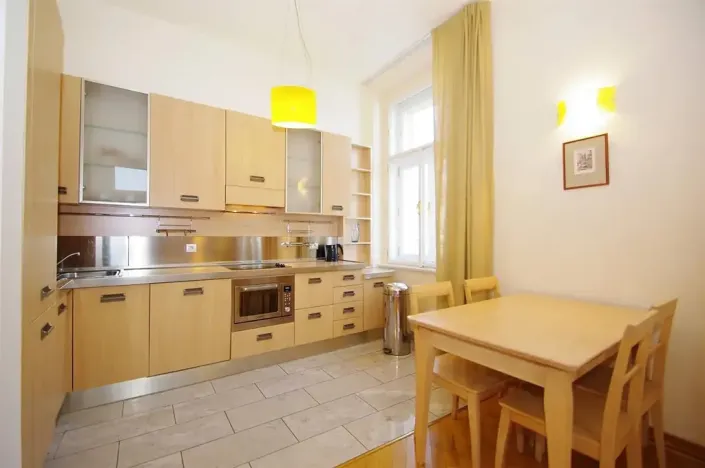 Pronájem bytu 2+kk, Praha - Malá Strana, Újezd, 73 m2