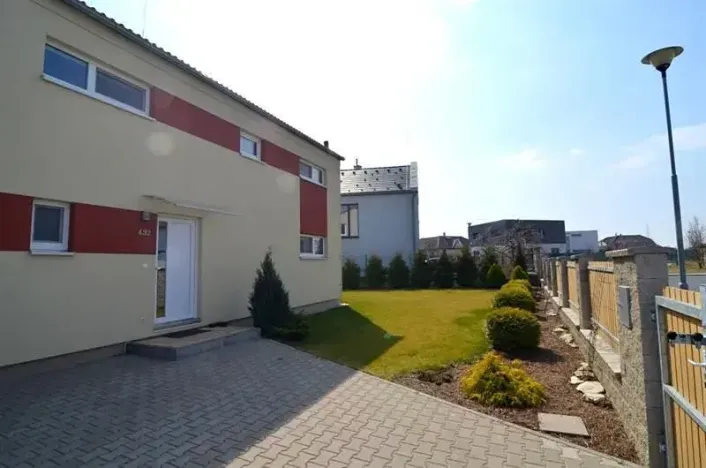 Pronájem rodinného domu, Jesenice, Albatrosová, 112 m2