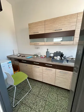Pronájem kanceláře, Znojmo, Dobšická, 150 m2