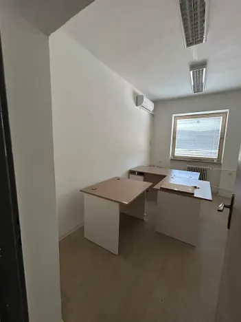 Pronájem kanceláře, Znojmo, Dobšická, 150 m2