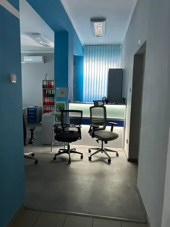 Pronájem kanceláře, Znojmo, Dobšická, 150 m2