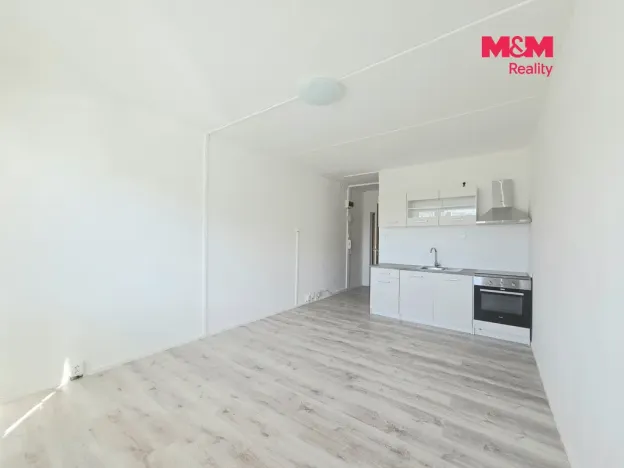 Pronájem bytu 1+kk, Sokolov, Jiřího z Poděbrad, 20 m2