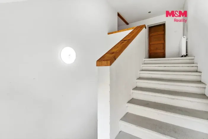 Prodej rodinného domu, Semčice, 239 m2