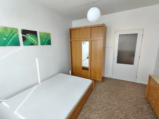 Pronájem bytu 1+kk, Brno, Kneslova, 21 m2