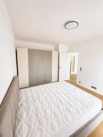 Pronájem bytu 2+kk, Praha - Libeň, Menclova, 58 m2