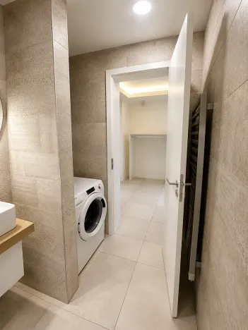 Pronájem bytu 2+kk, Praha - Libeň, Menclova, 58 m2