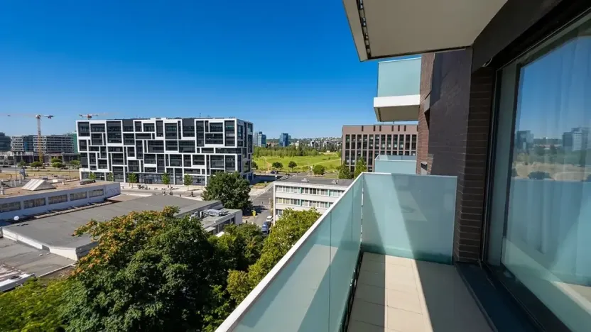 Pronájem bytu 2+kk, Praha - Karlín, Nekvasilova, 67 m2
