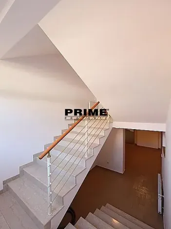 Pronájem rodinného domu, Praha, Na cípu, 440 m2